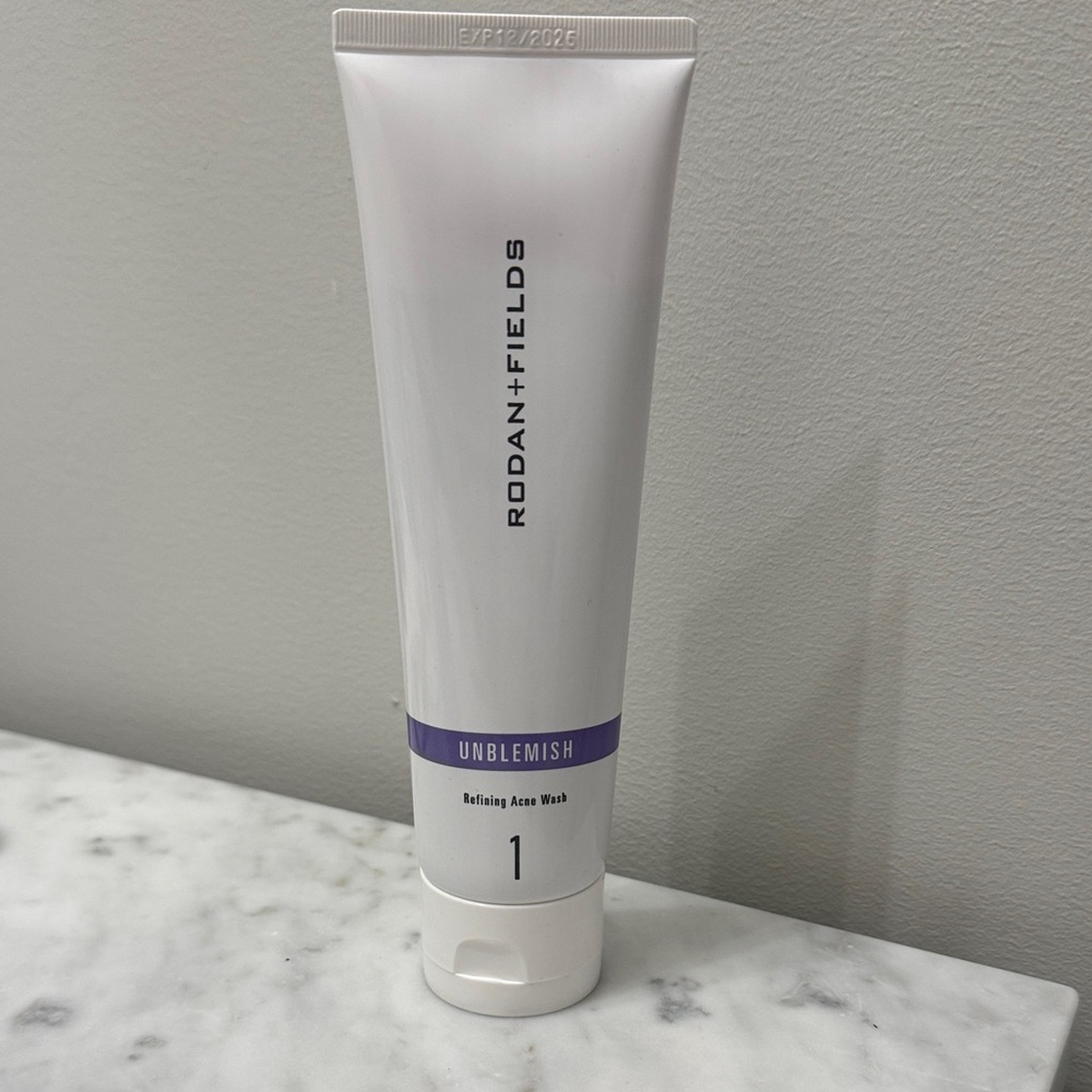 Rodan + Fields Unblemish Refining Wash in White and Purple